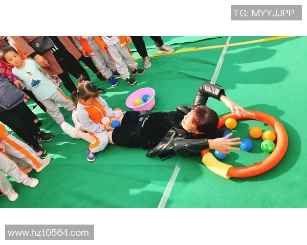 家庭运动新体验悟空体育亲子体感游戏课程助力大屏互动乐趣